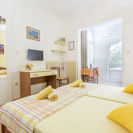 Guest house Ivanovic 3*