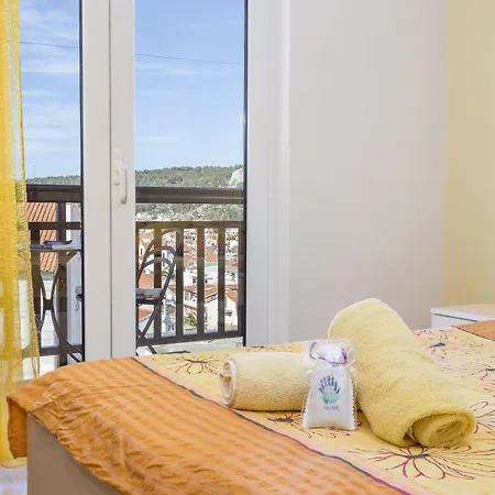 Ivanovic Gasthof Hvar Town