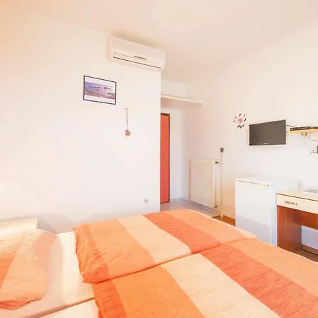 Guest house Ivanovic 3*
