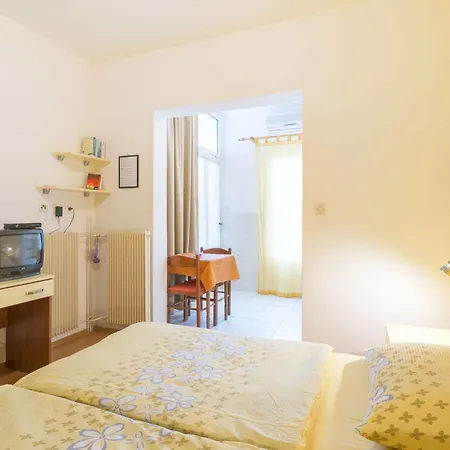 Guest house Ivanovic Hvar Town