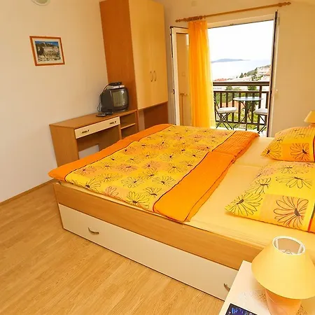 Guest house Ivanovic Hvar Town