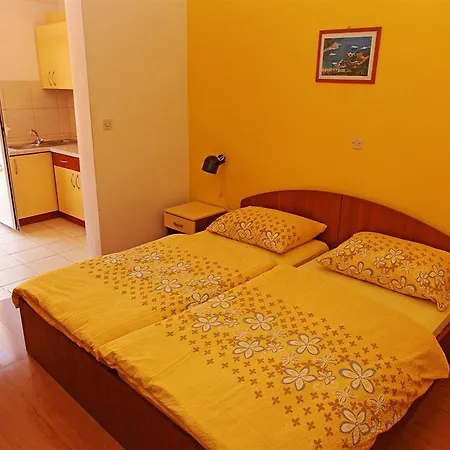 Guest house Ivanovic 3*