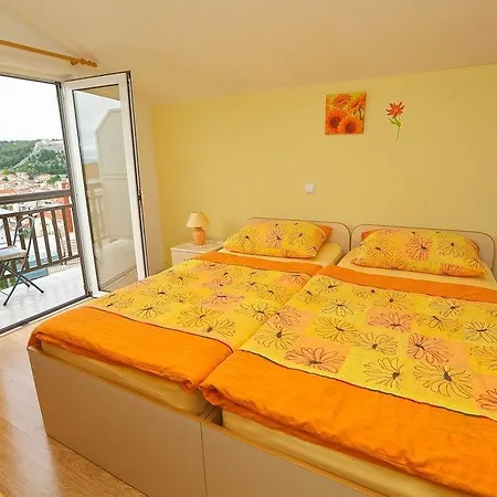 Ivanovic 3* Hvar Town